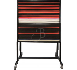 BOOSTER LAYERED TARGET STAND